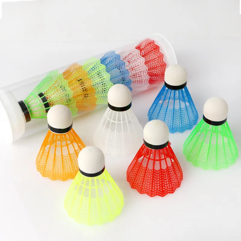 12 Stück/Set Bunte Federbälle  – Badminton League Bewertung und Preis